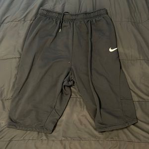 Nike mens drifit shorts. Xxl